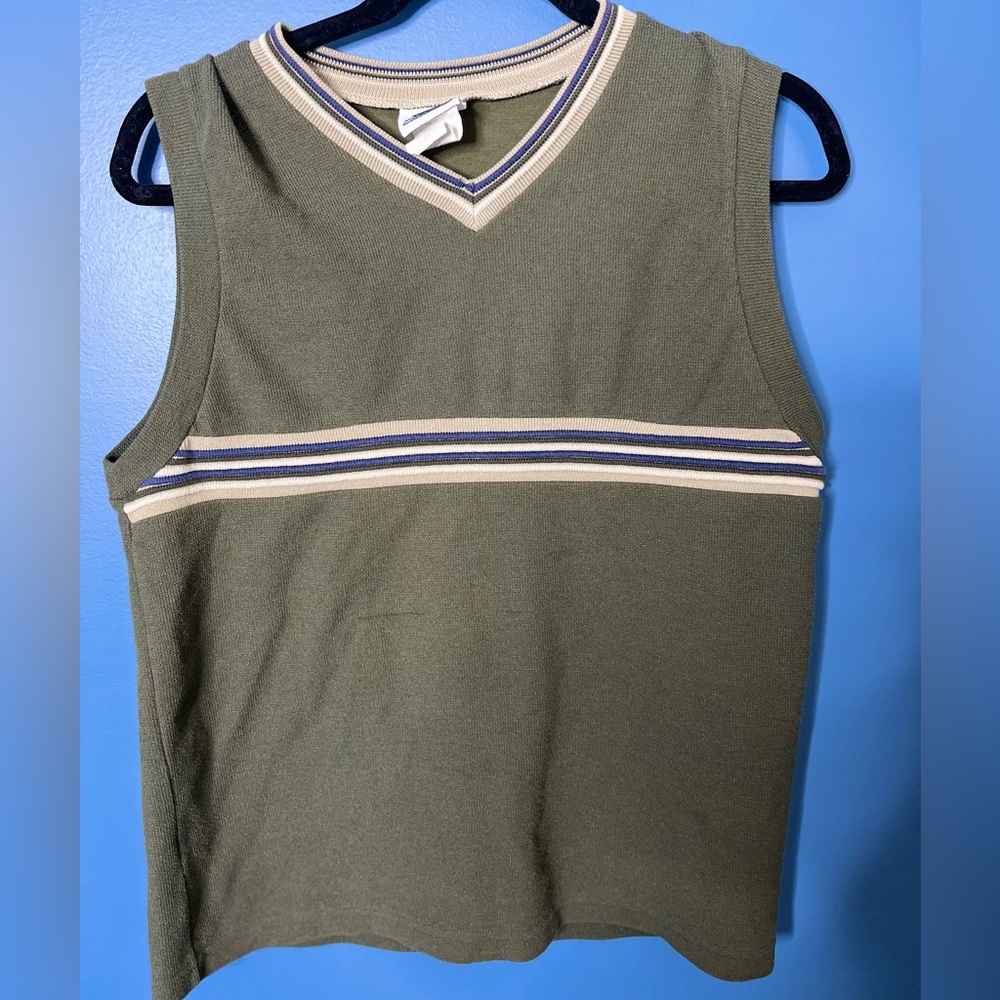 Sweater vest